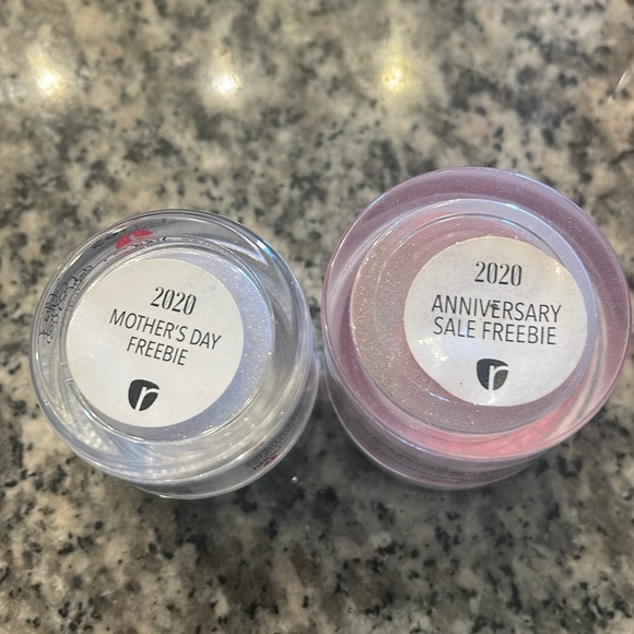 Revel Nail 2020 Mother’s Day and Anniversary sale freebies - Picture 1 of 3